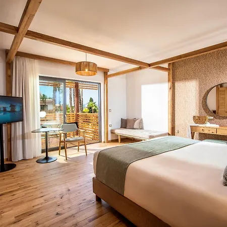 斯特拉岛豪华度假酒店（仅限成人） 度假村 赫索尼索斯